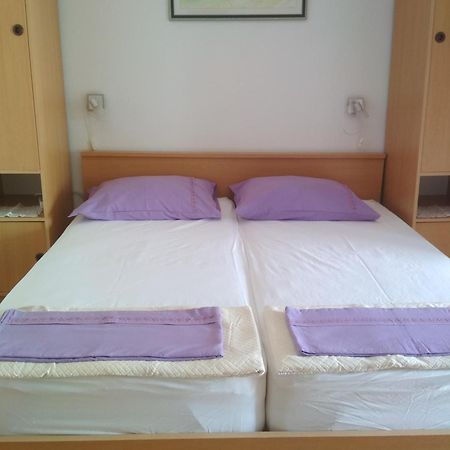 Apartmani Carevic Baška Voda Екстериор снимка