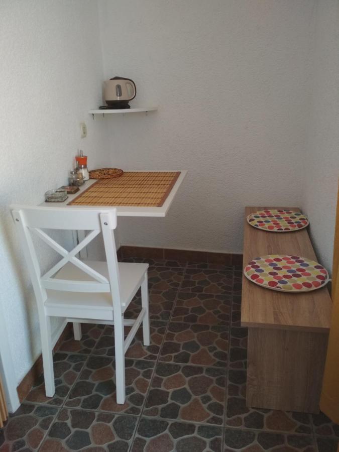 Apartmani Carevic Baška Voda Екстериор снимка