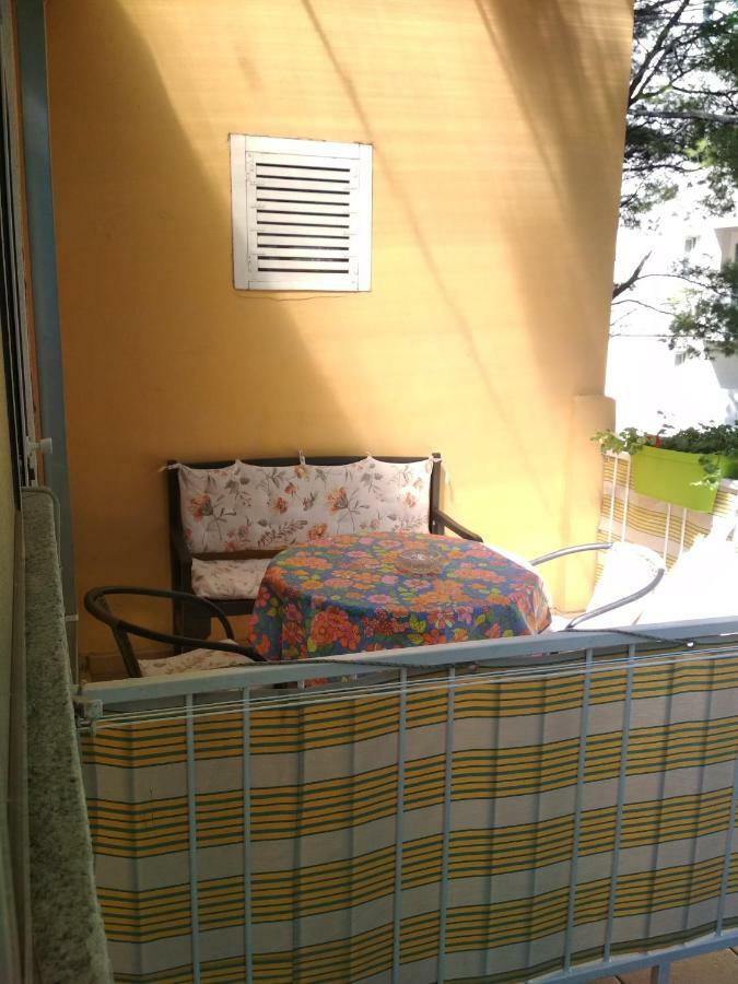 Apartmani Carevic Baška Voda Екстериор снимка
